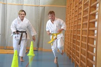 Glückliche Karate-Kids