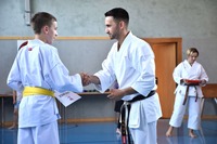 Glückliche Karate-Kids