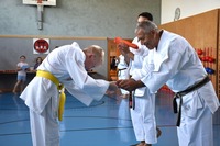 Glückliche Karate-Kids