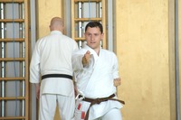 Ein Meilenstein auf dem Karate-Weg – Jakob Pachtrog besteht die Prüfung zum 1. Dan