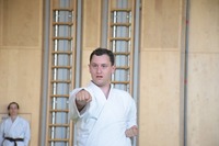 Ein Meilenstein auf dem Karate-Weg – Jakob Pachtrog besteht die Prüfung zum 1. Dan